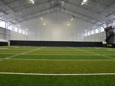 Peak-Fold Gymnasium Curtain